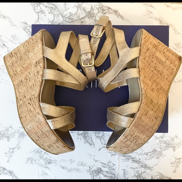 *STUART WEITZMAN* Today Sand Gold Glitter Wedges